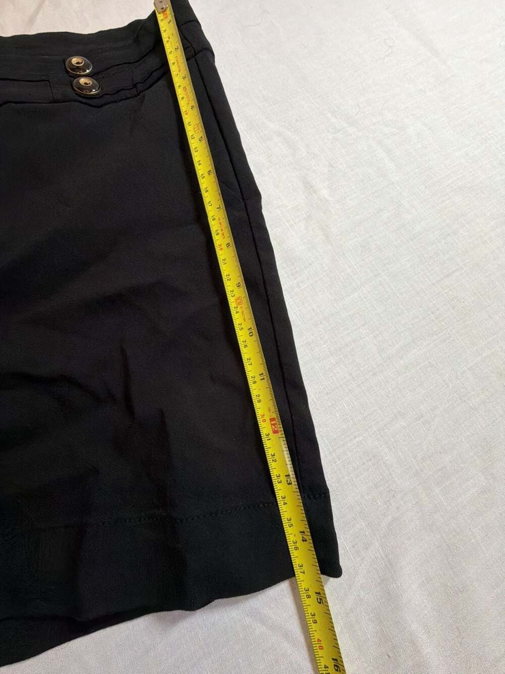 One5One Miracle Ab-Shaper Black High-Waist Button-Accent Shorts Size 10 - Picture 4 of 6